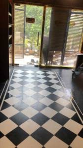 DLF Galleria - Shop for Sale in Phase 4 DLF Gurgaon